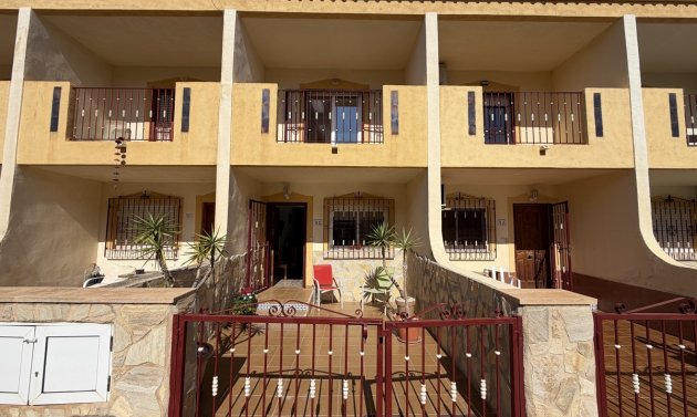 Adosado - Reventa - La Zenia -
                La Zenia
