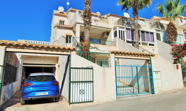 Adosado - Reventa - Villamartín -
                Villamartin