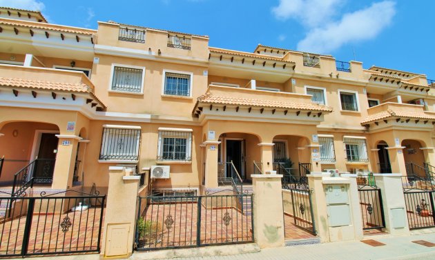 Adosado - Reventa - Villamartín -
                Villamartin