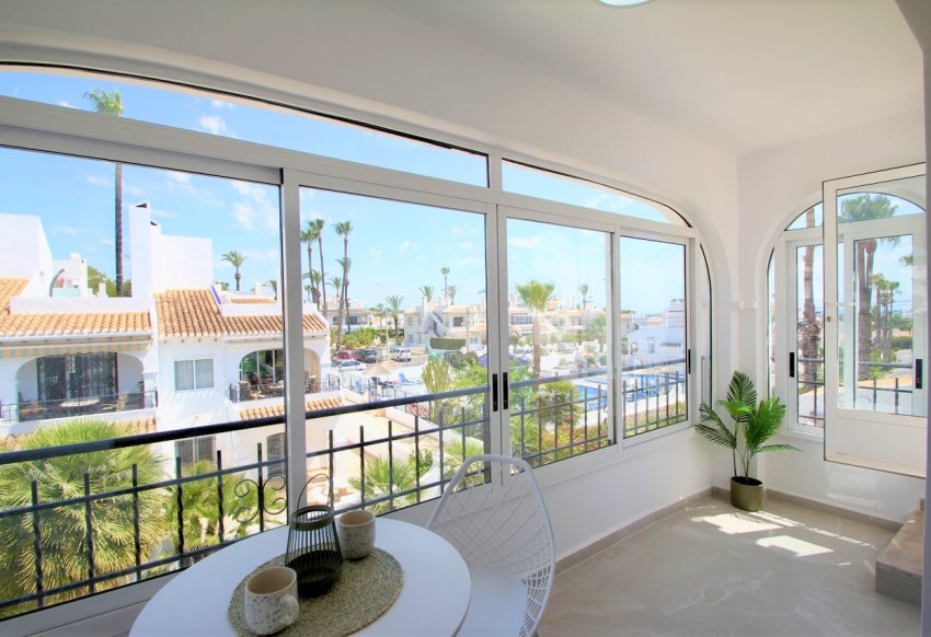 Alquiler a largo plazo - Apartamento -
Orihuela Costa - Villamartín