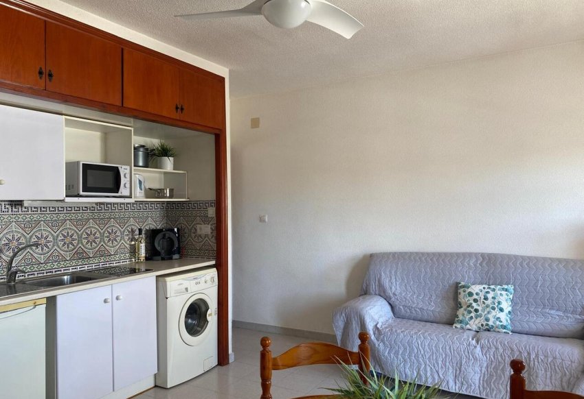 Alquiler a largo plazo - Apartamento -
Villamartín - Villamartin