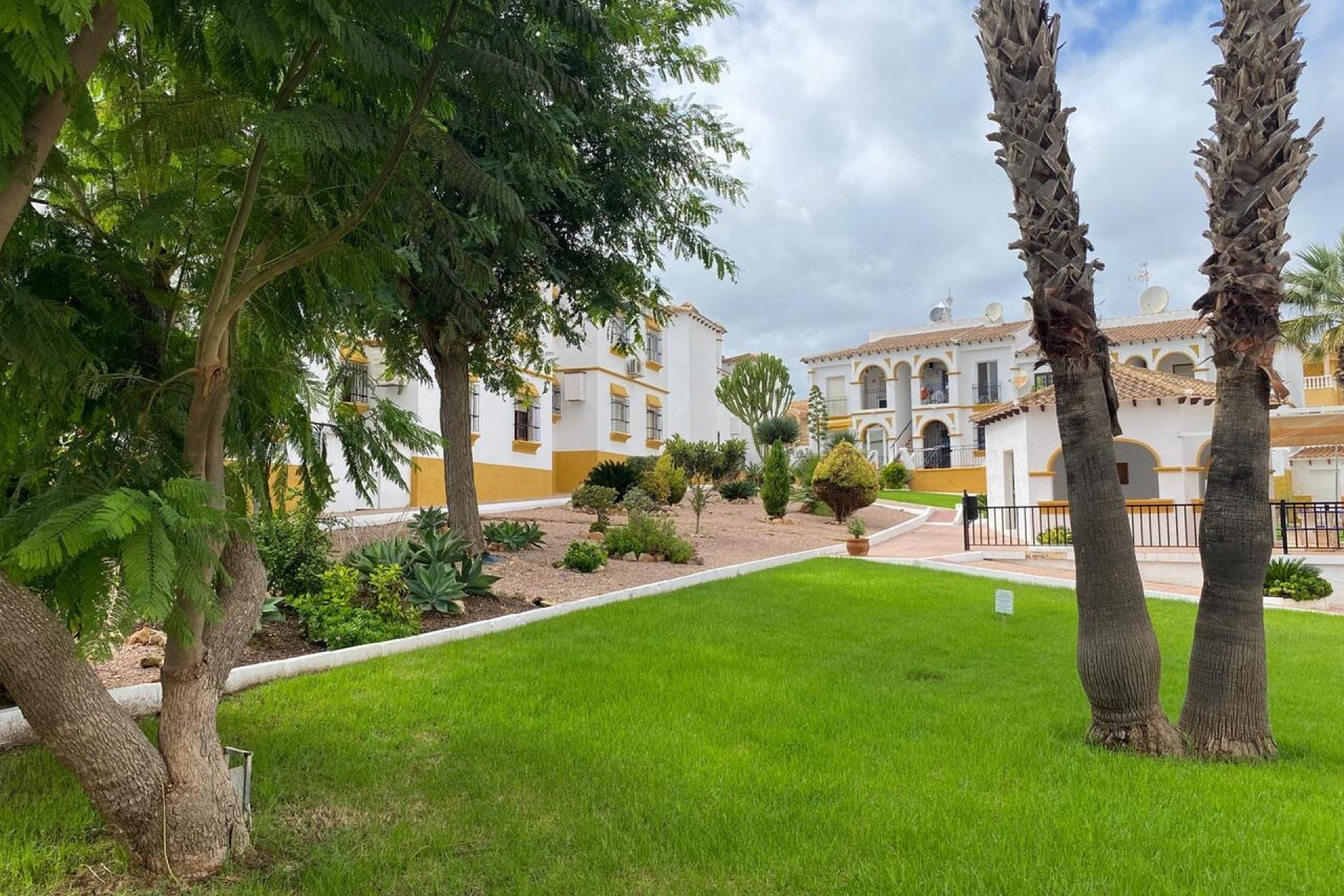 Alquiler a largo plazo - Apartamento -
Villamartín - Villamartin