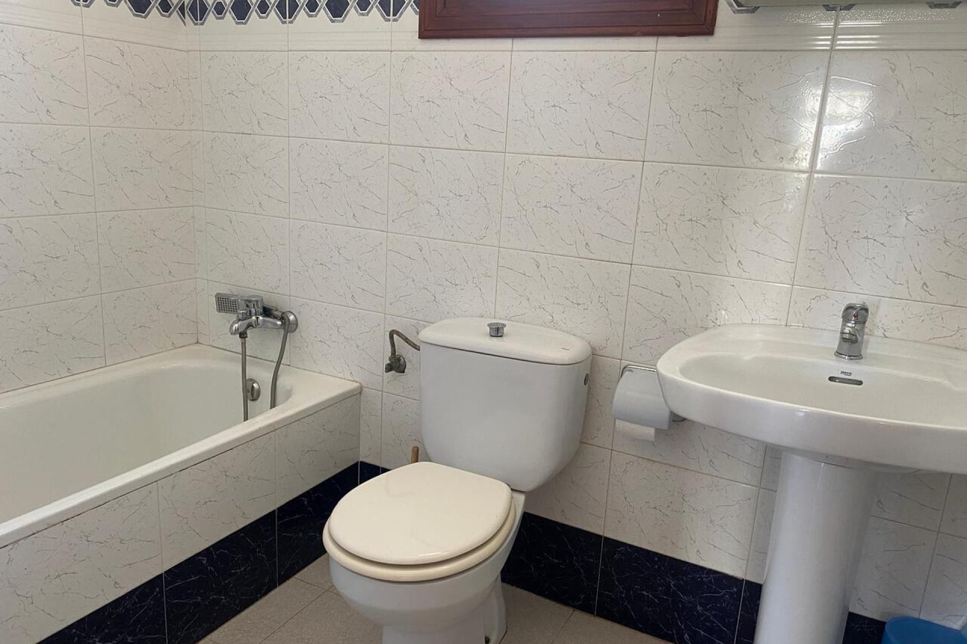 Alquiler a largo plazo - Apartamento -
Villamartín - Villamartin