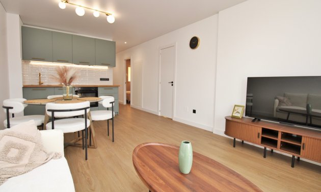 Apartamento - Reventa - Pilar de la Horadada -
                Torre De La Horadada