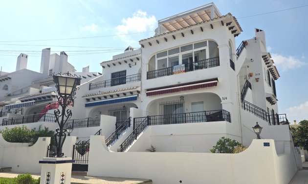 Apartment - Resale - Villamartín -
                Verdemar