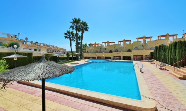 Apartment - Resale - Villamartín -
                Villamartin