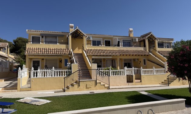 Apartment - Resale - Villamartín -
                Villamartin