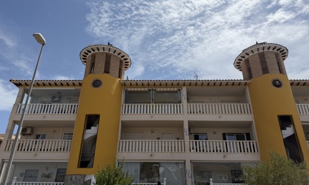 Apartment - Resale - Villamartín - Villamartin