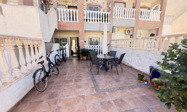 Apartment - Resale - Villamartín -
                Villamartin