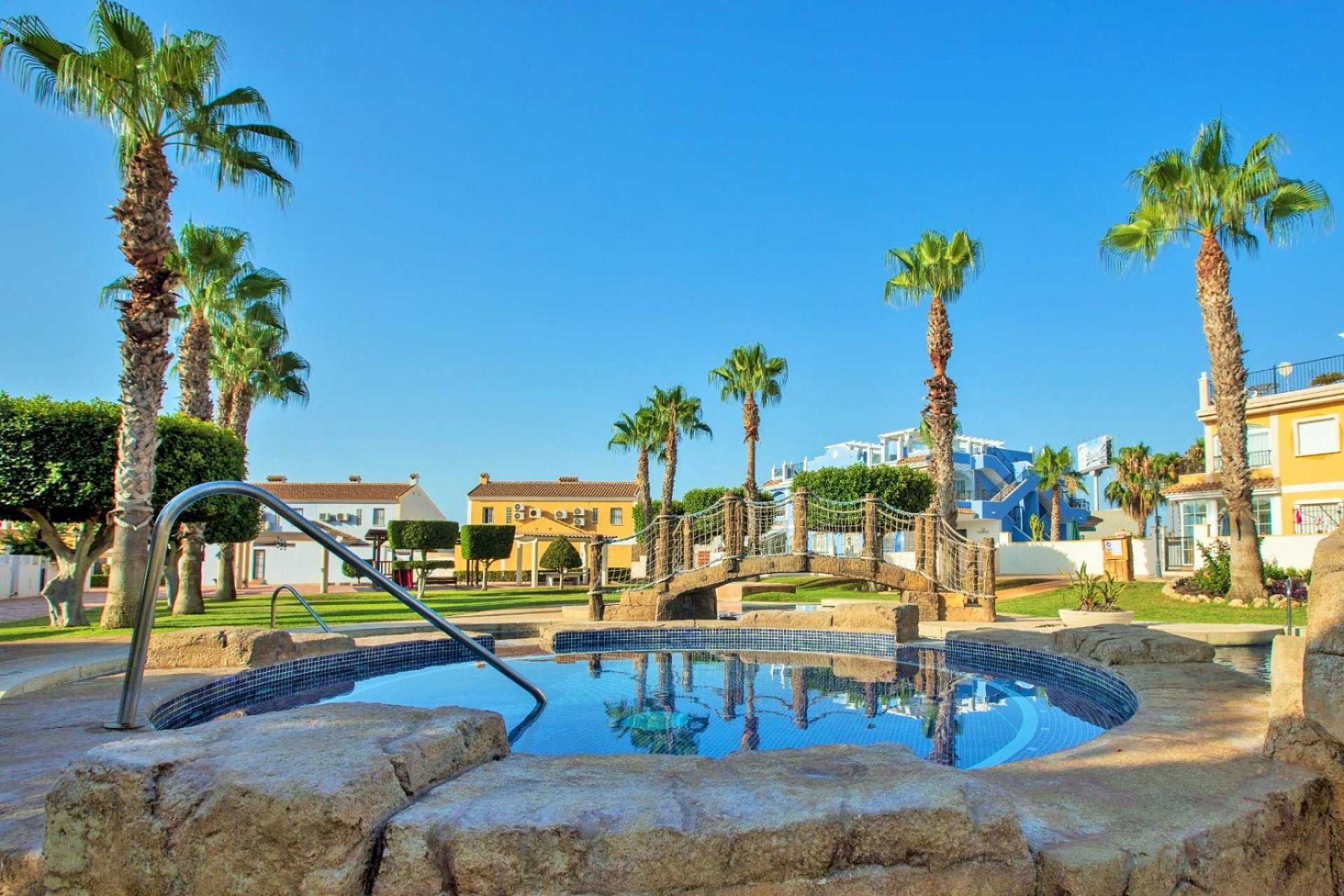 Återförsäljning - Detached Villa -
Cabo Roig
