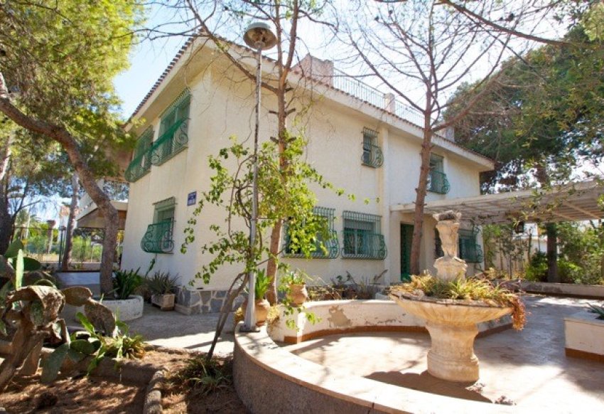 Återförsäljning - Detached Villa -
Orihuela Costa - Cabo roig - La Zenia