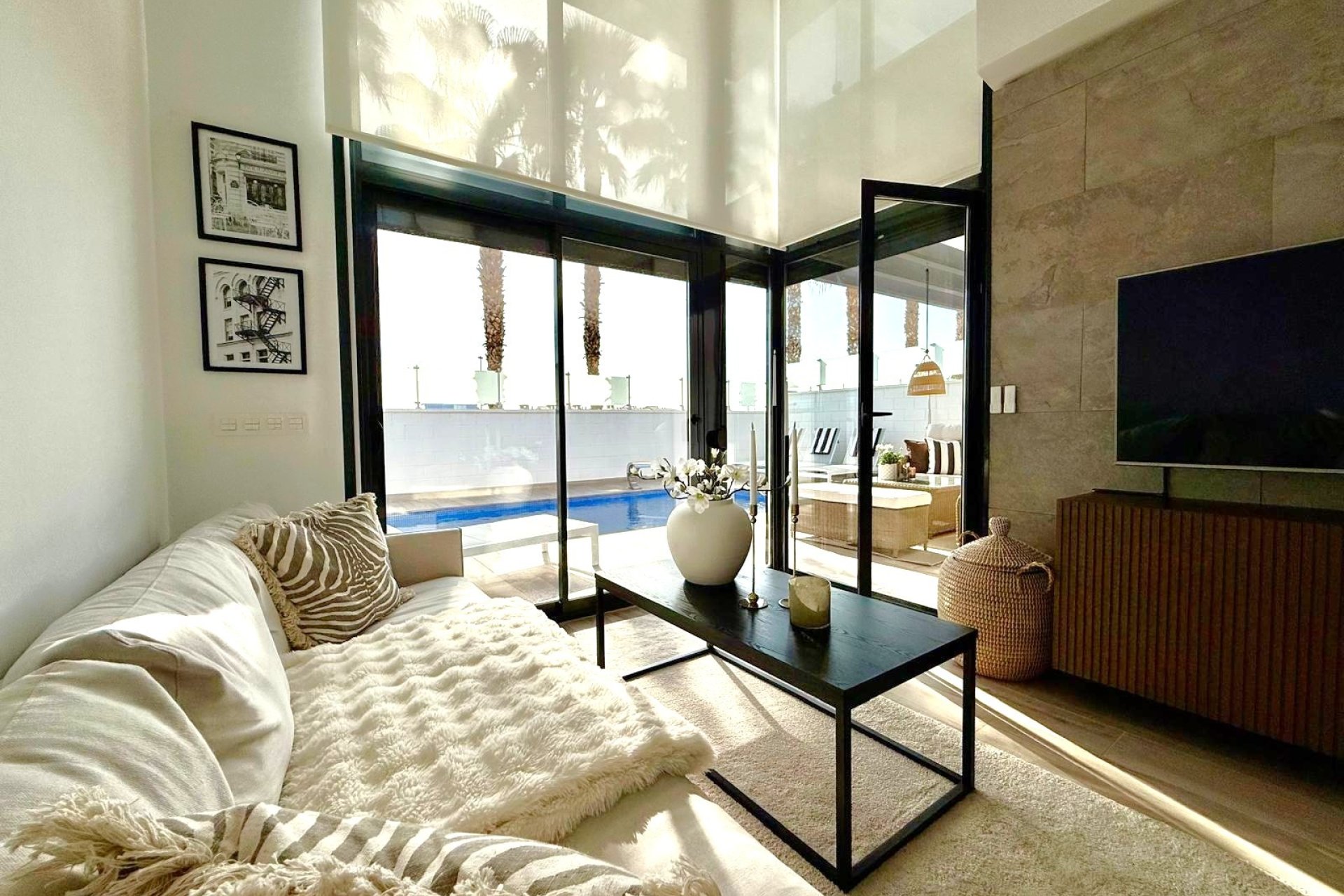 Återförsäljning - Detached Villa -
Orihuela Costa - Lomas de Cabo Roig