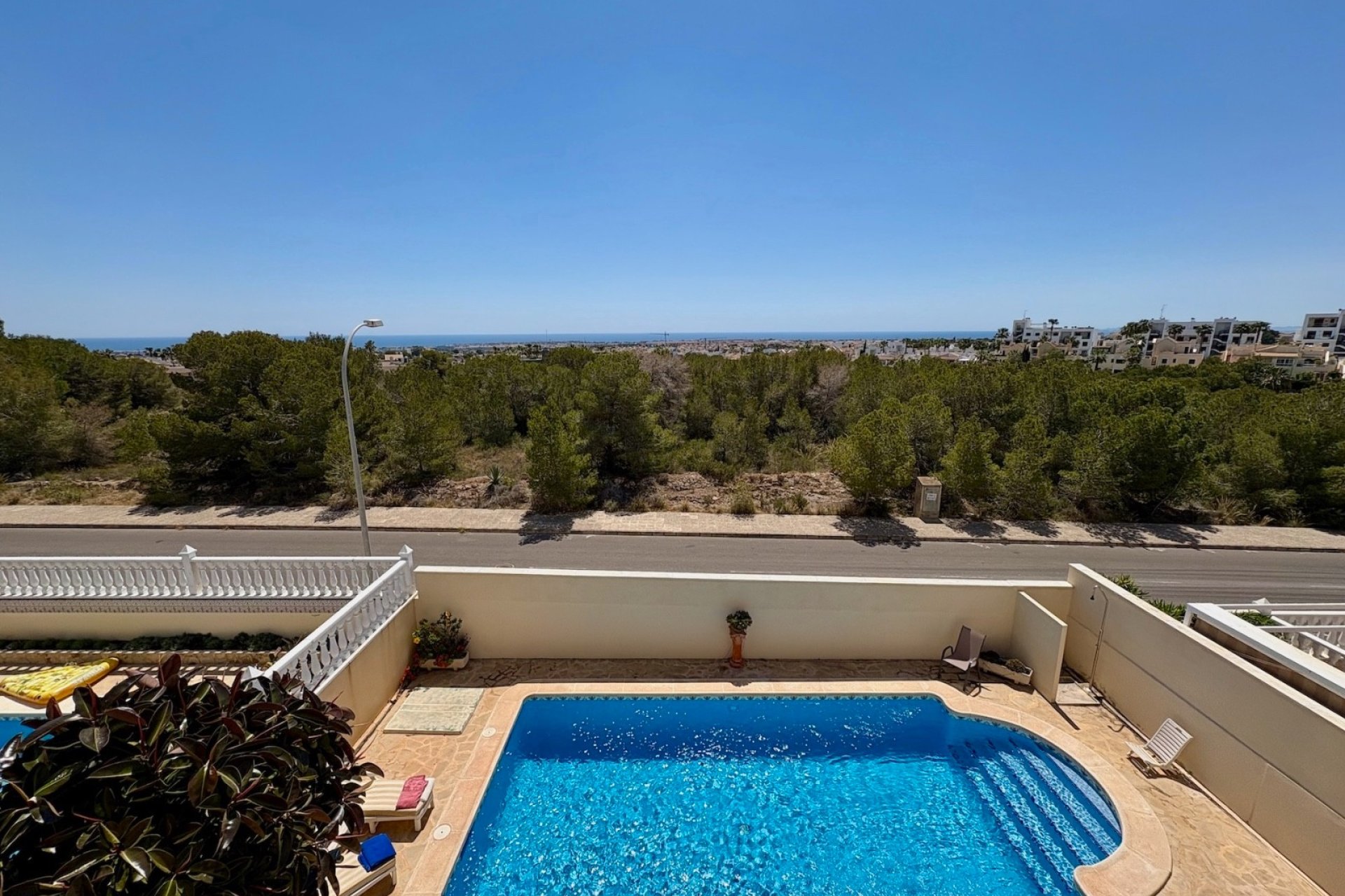 Återförsäljning - Detached Villa -
Orihuela Costa - Villamartín