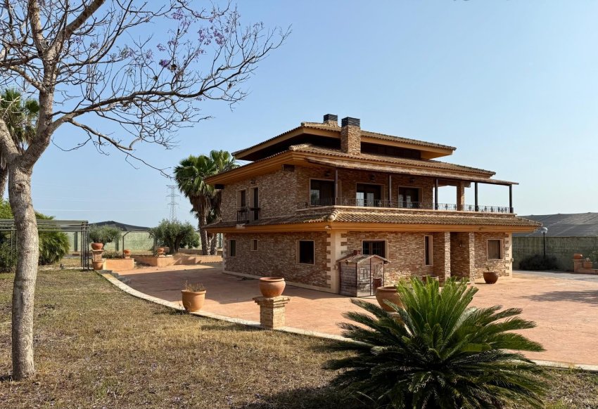 Återförsäljning - Detached Villa -
San Miguel de Salinas