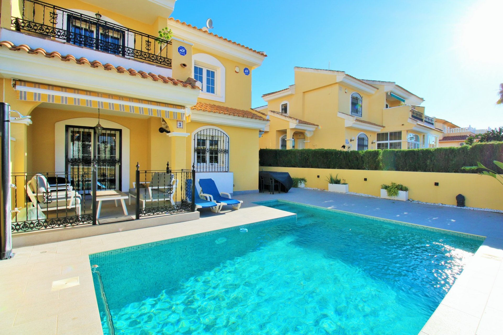 Återförsäljning - Detached Villa -
Villamartín - Los Dolses