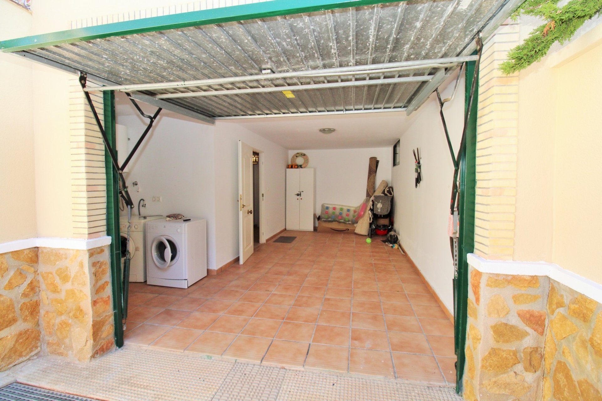 Återförsäljning - Detached Villa -
Villamartín - Villamartin