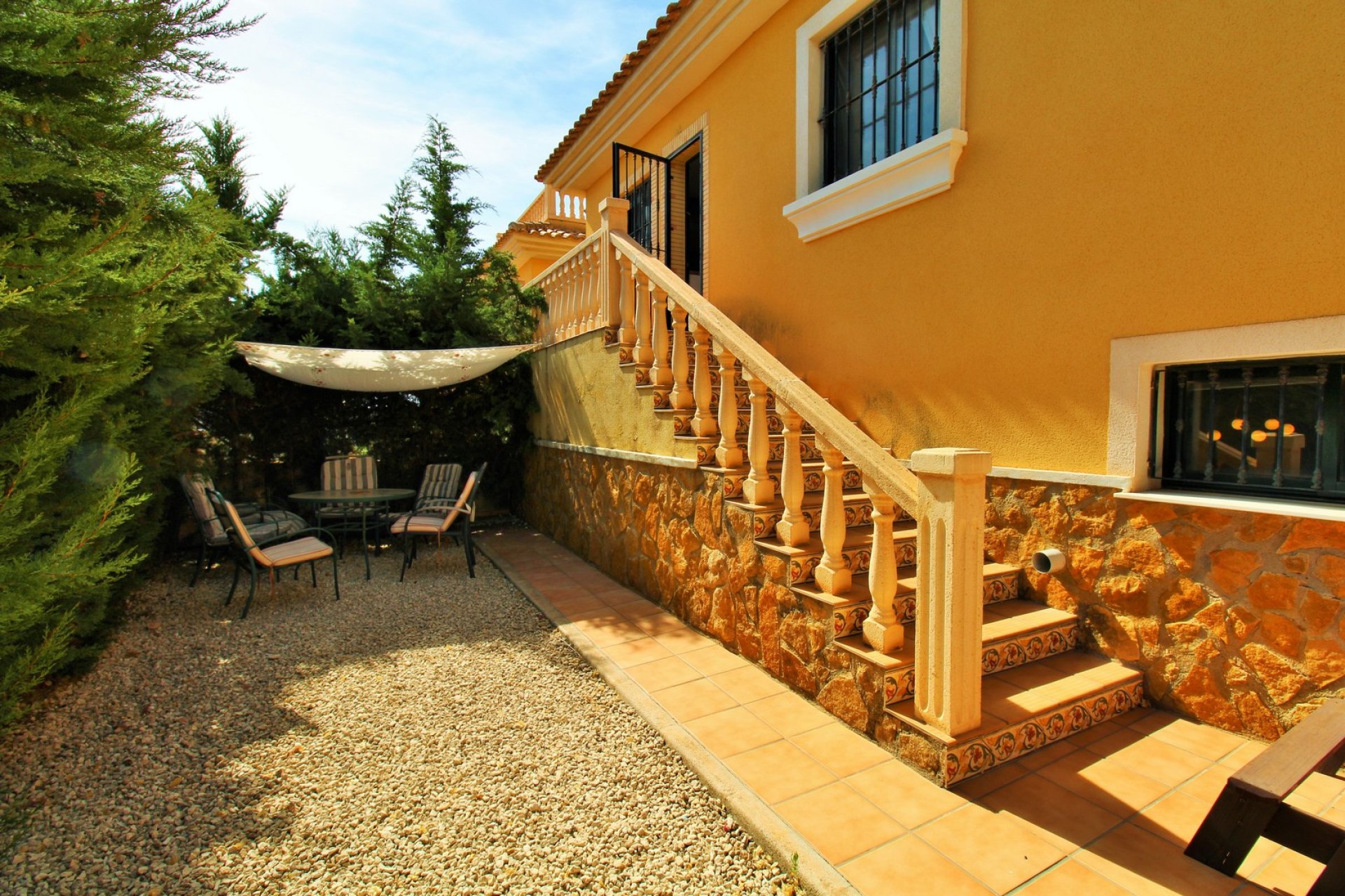 Återförsäljning - Detached Villa -
Villamartín - Villamartin