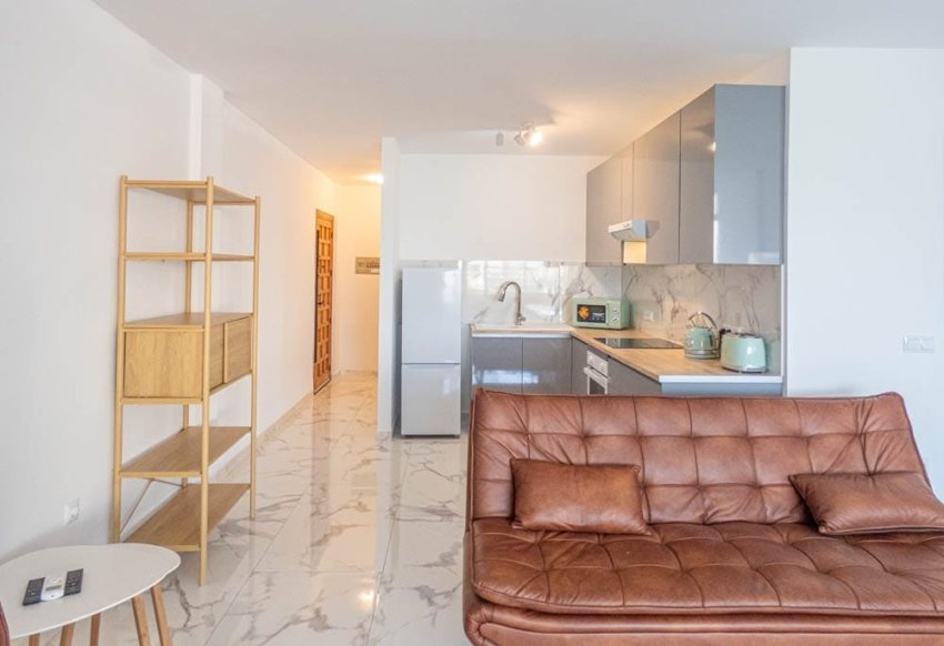Återförsäljning - Lägenhet -
Orihuela Costa - Villamartín