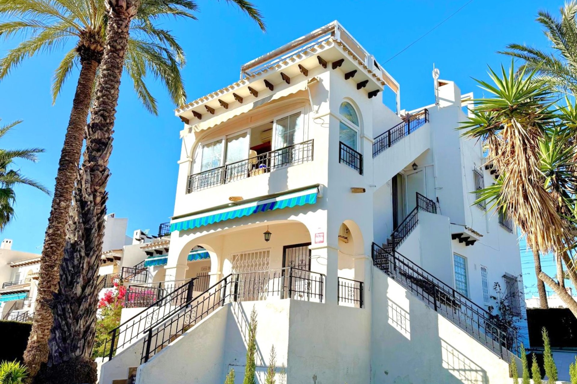 Återförsäljning - Lägenhet -
Orihuela Costa - Villamartín