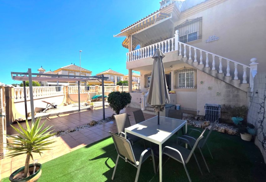 Återförsäljning - Lägenhet -
Orihuela Costa - Villamartín