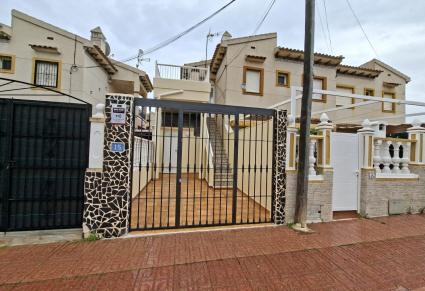 Återförsäljning - Lägenhet -
Playa Flamenca - Res. San Antonio
