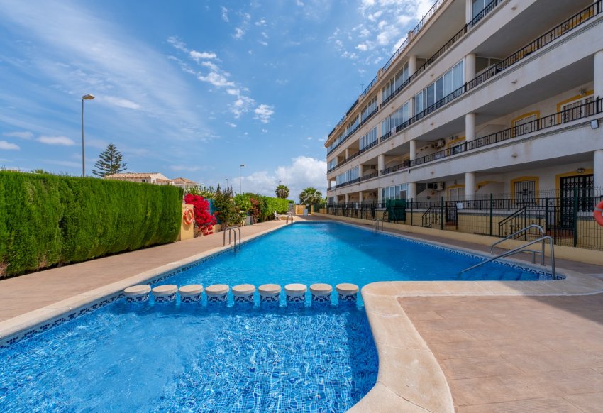 Återförsäljning - Lägenhet -
Playa Flamenca