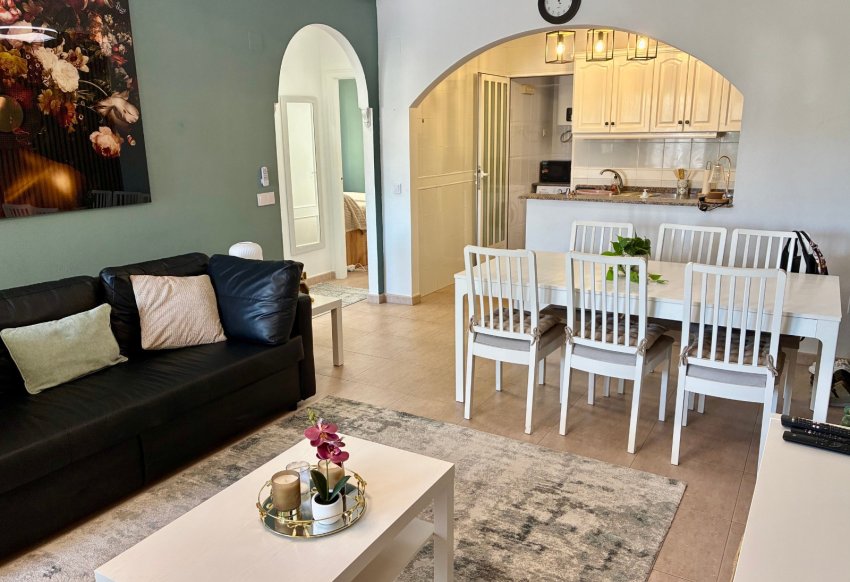 Återförsäljning - Lägenhet -
Villamartín - La Andaluza