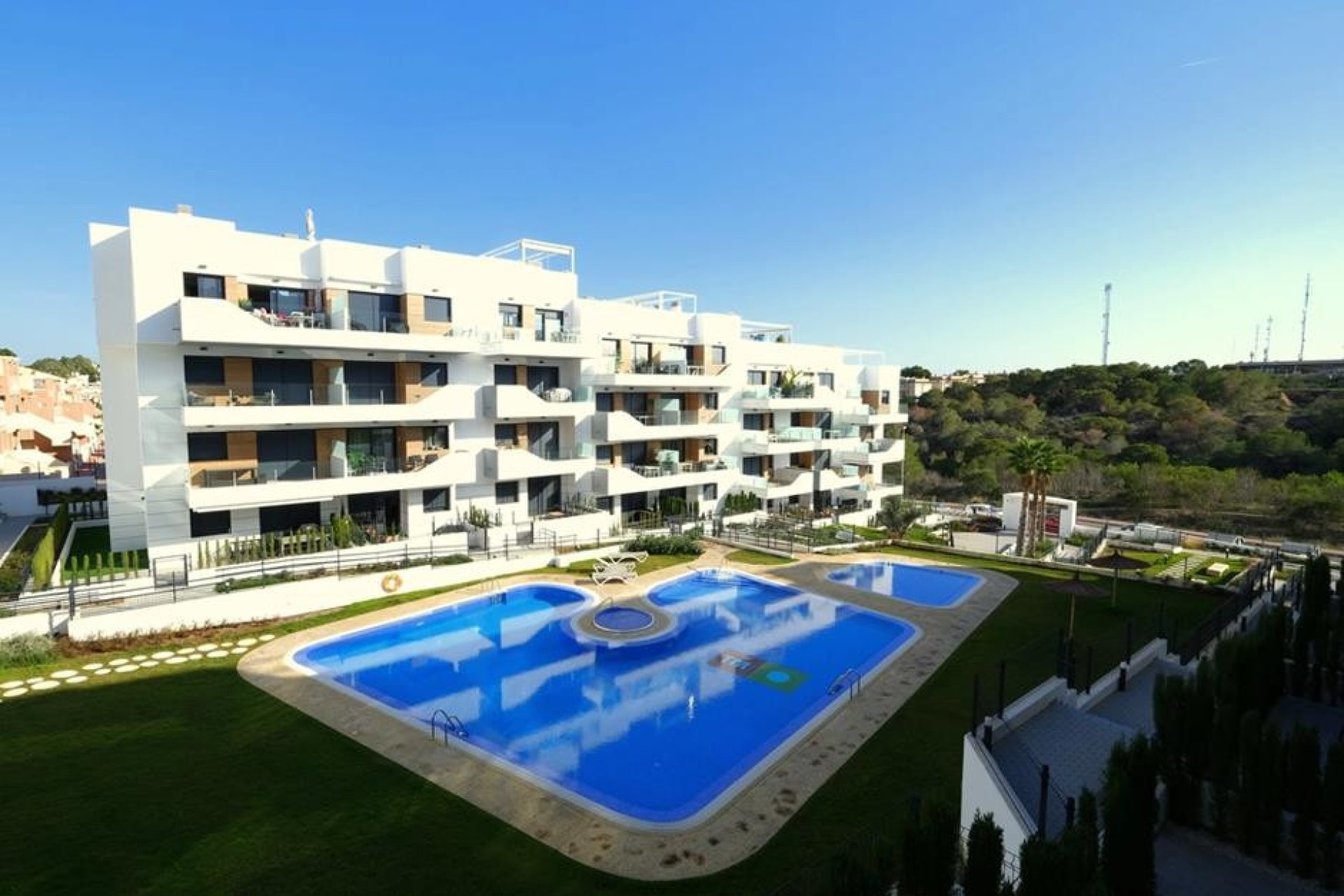 Återförsäljning - Lägenhet -
Villamartín - Las Filipinas