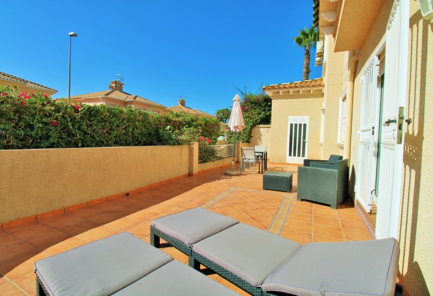 Återförsäljning - Lägenhet -
Villamartín - PAU 8