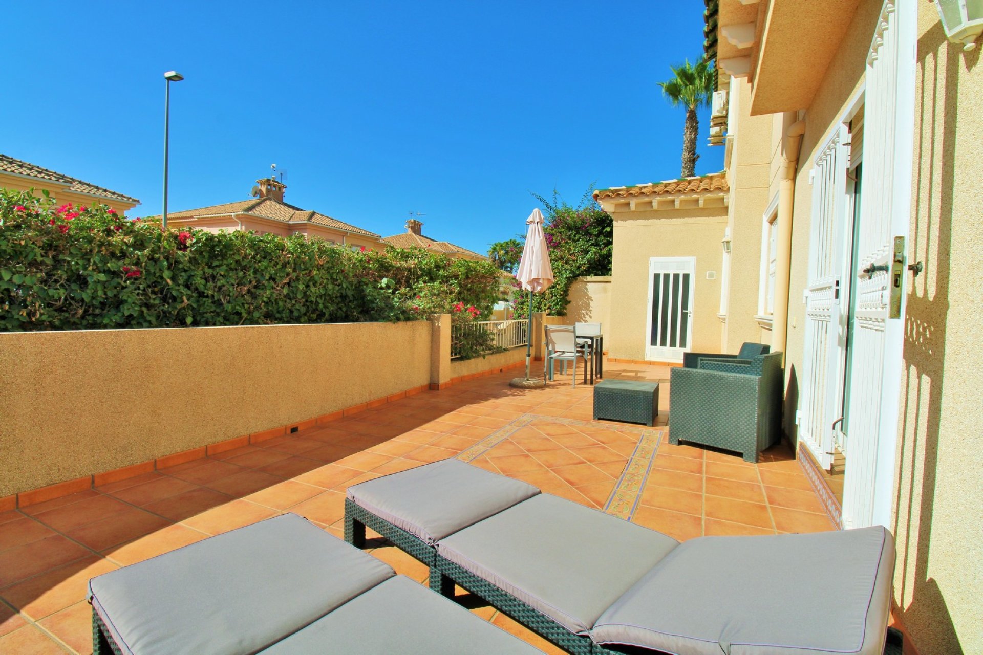 Återförsäljning - Lägenhet -
Villamartín - PAU 8