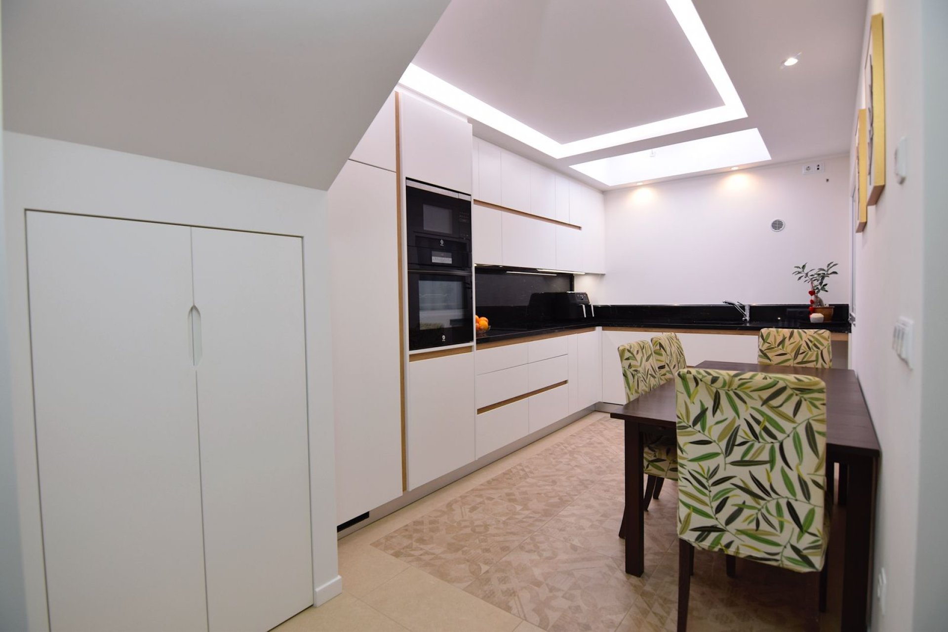 Återförsäljning - Radhus -
La Florida