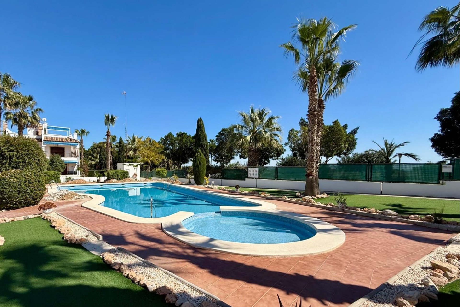 Återförsäljning - Radhus -
Orihuela Costa - Villamartín