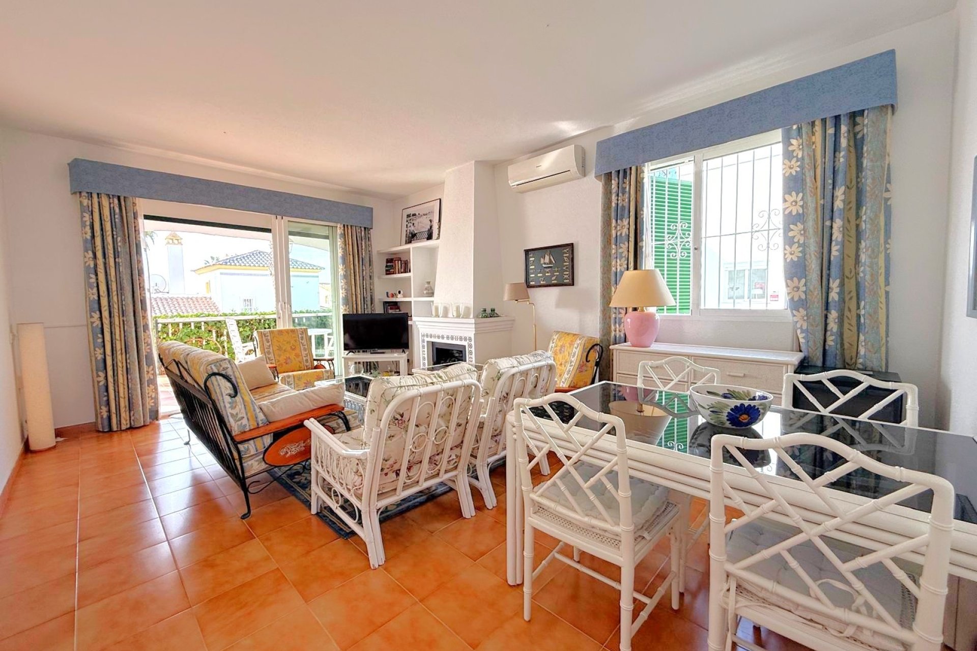 Återförsäljning - Radhus -
Orihuela Costa - Villamartín