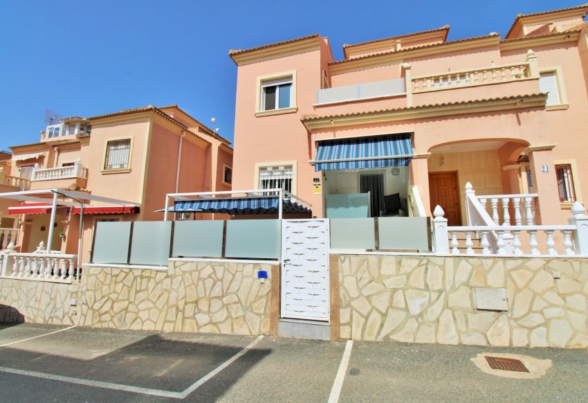 Återförsäljning - Radhus -
Playa Flamenca