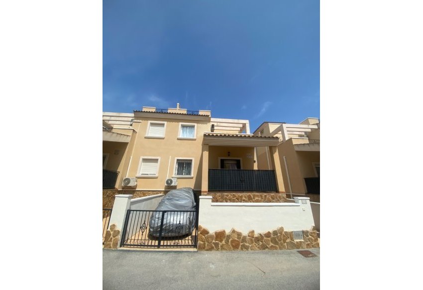 Återförsäljning - Radhus -
San Miguel de Salinas