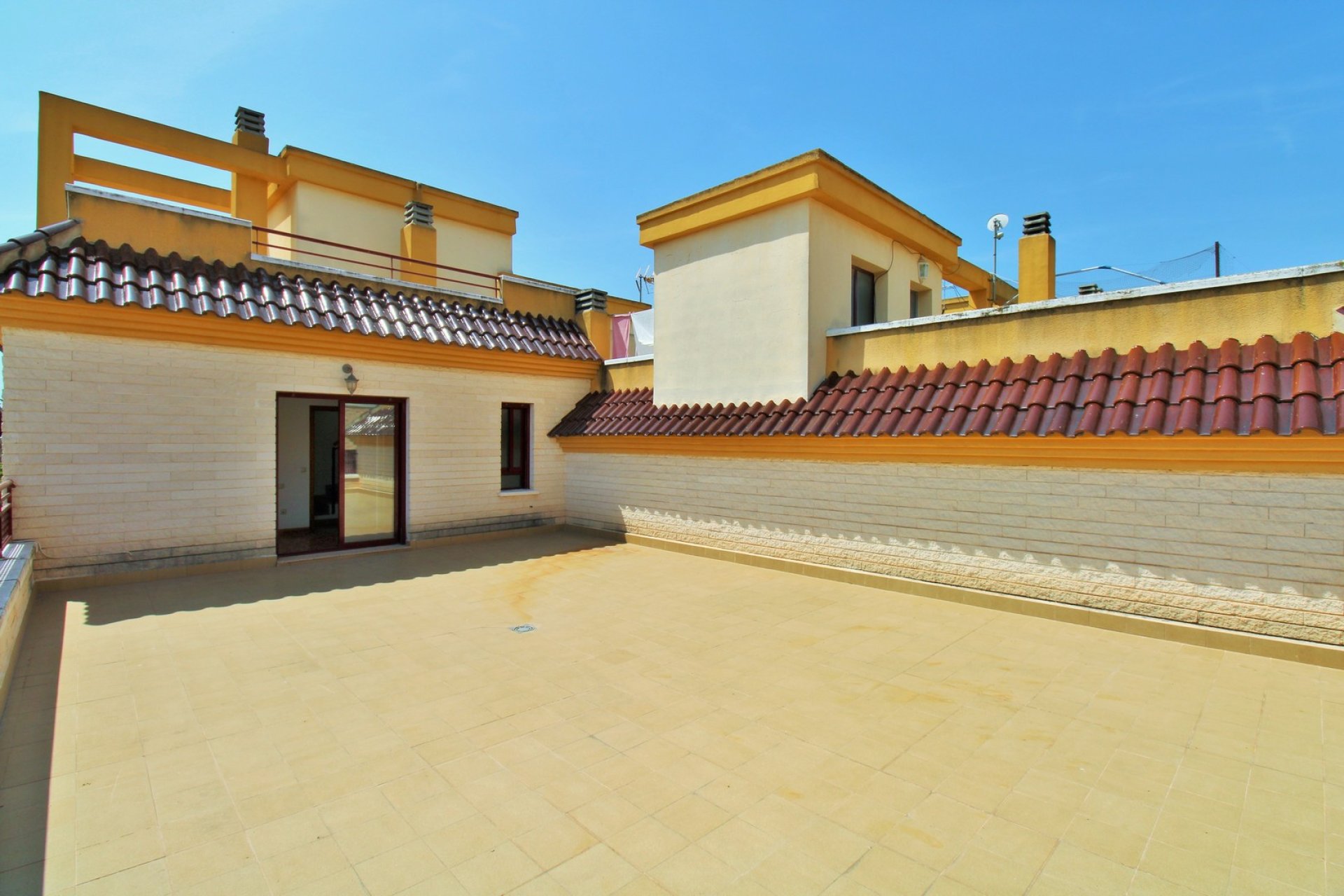 Återförsäljning - Semi Detached Villa -
Orihuela - Los Desamparados
