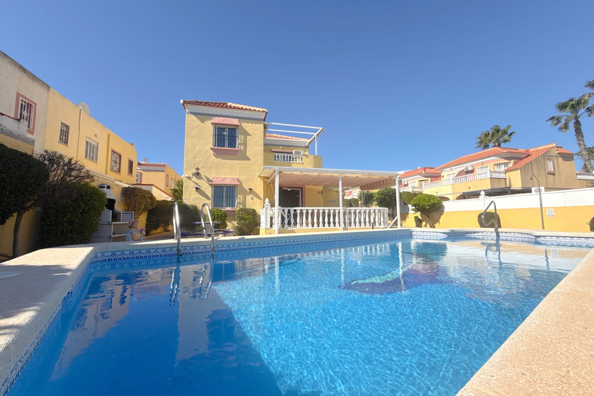 Återförsäljning - Villa -
Cabo Roig - Cabo Roig>La Regia