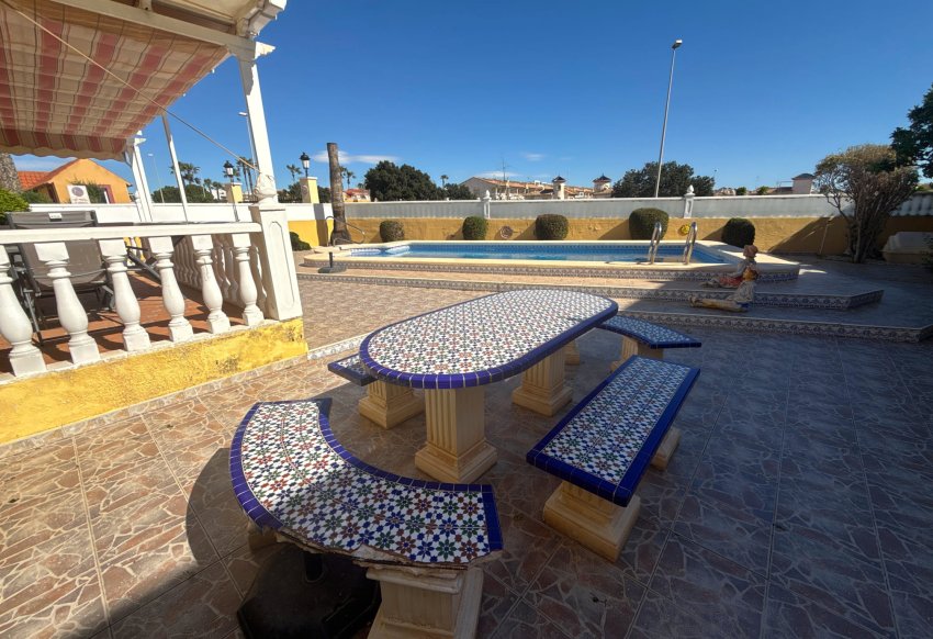 Återförsäljning - Villa -
Cabo Roig - Cabo Roig>La Regia