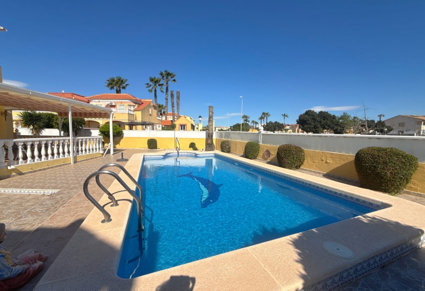 Återförsäljning - Villa -
Cabo Roig - Cabo Roig>La Regia