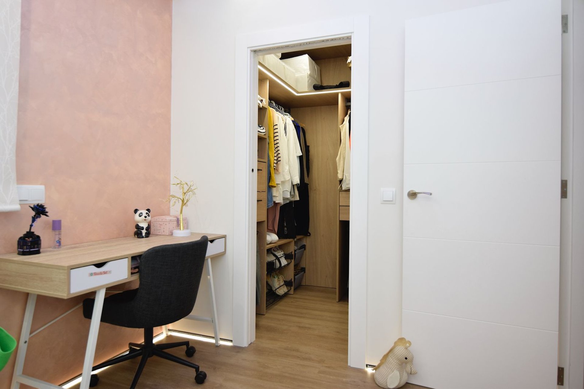 Återförsäljning - Villa -
La Florida