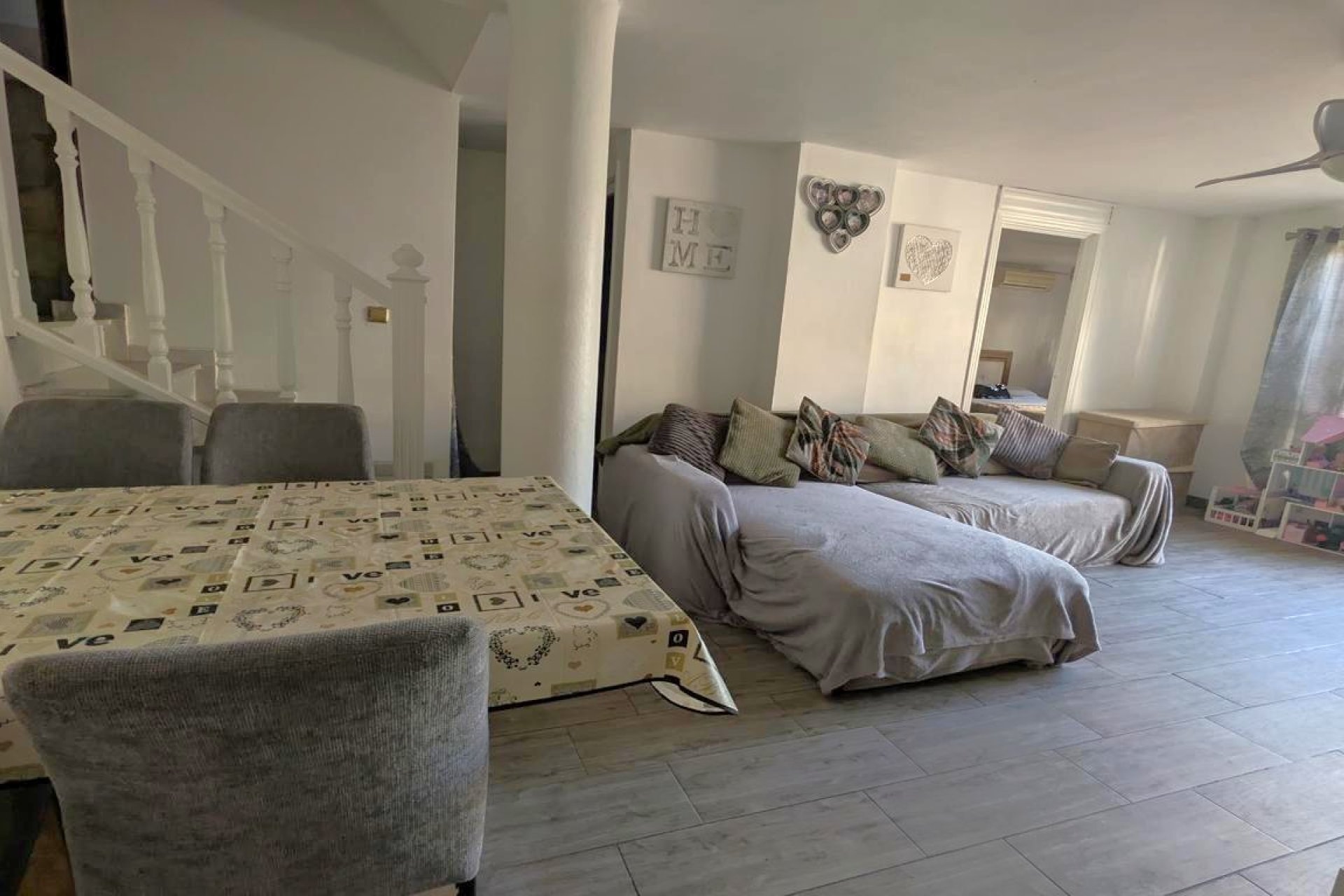 Återförsäljning - Villa -
La Zenia - Costa Blanca