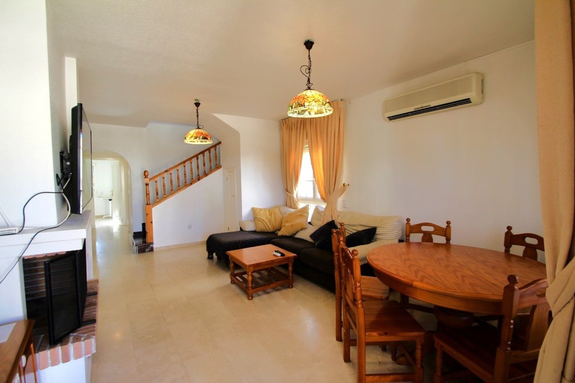 Återförsäljning - Villa -
Orihuela Costa - Las Ramblas