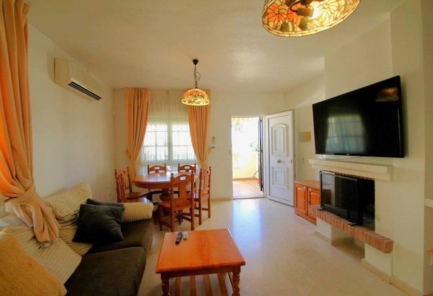 Återförsäljning - Villa -
Orihuela Costa - Las Ramblas
