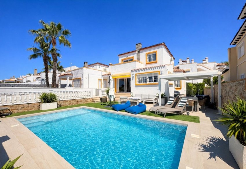 Återförsäljning - Villa -
Orihuela Costa - Los Dolses