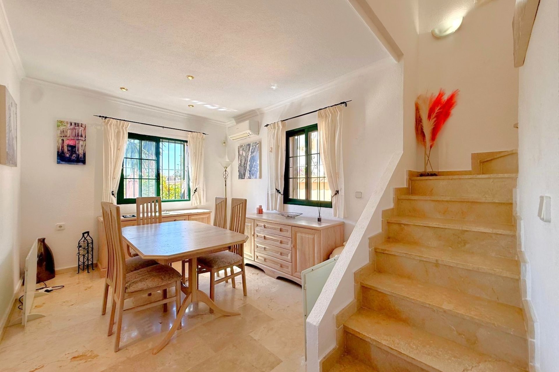Återförsäljning - Villa -
Orihuela Costa - Los Dolses