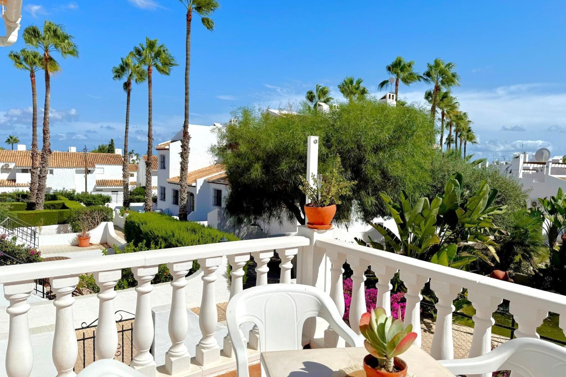 Återförsäljning - Villa -
Orihuela Costa - Villamartín