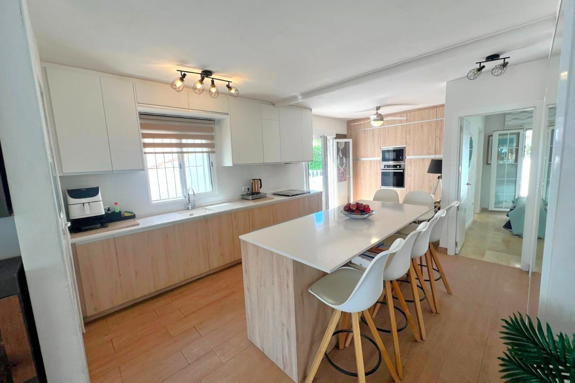 Återförsäljning - Villa -
Orihuela Costa - Villamartín