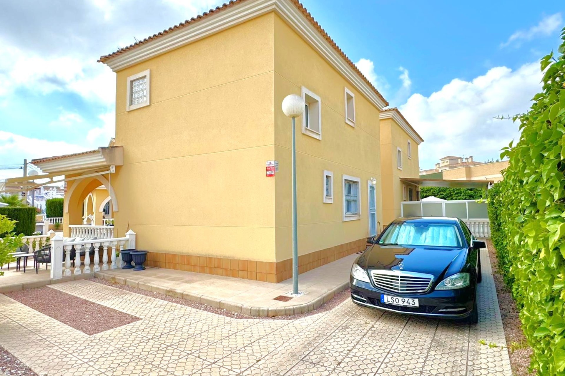 Återförsäljning - Villa -
Orihuela Costa - Villamartín