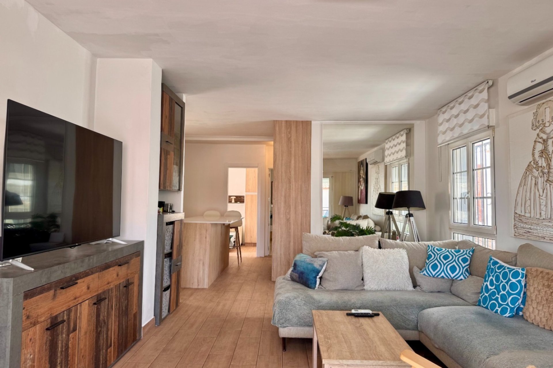 Återförsäljning - Villa -
Orihuela Costa - Villamartín