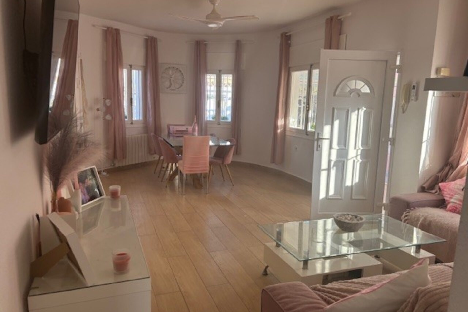 Återförsäljning - Villa -
Playa Flamenca - Play Flamenca